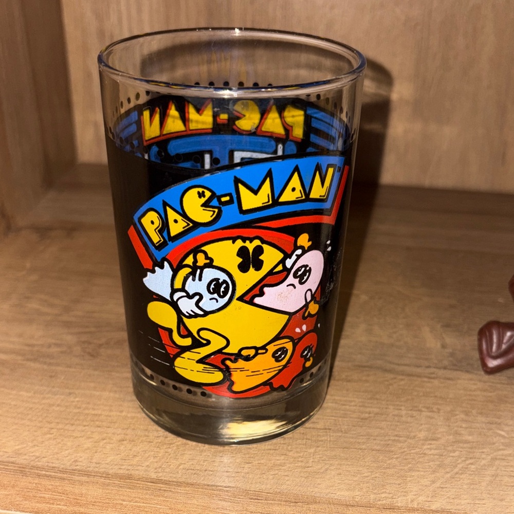 Vtg 1980 PAC Man Bally Midway Arbys Collector Series Drinking Glass